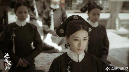 Với nhan sắc này, Xa Thi Mạn xứng danh Hoàng hậu đẹp nhất màn ảnh-2