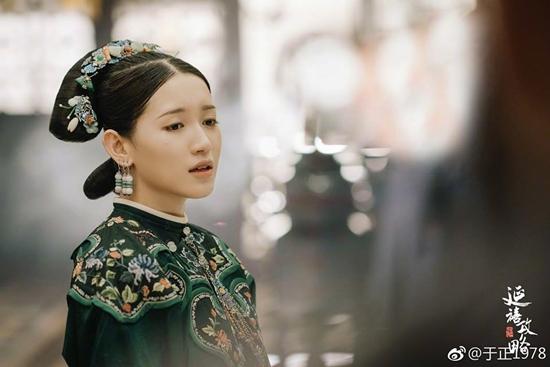 Với nhan sắc này, Xa Thi Mạn xứng danh Hoàng hậu đẹp nhất màn ảnh-14