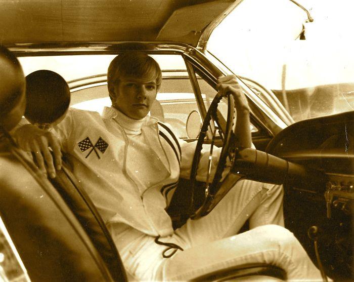 Dân mạng thế giới rộ mốt khoe ảnh cha thời trẻ siêu ngầu-8