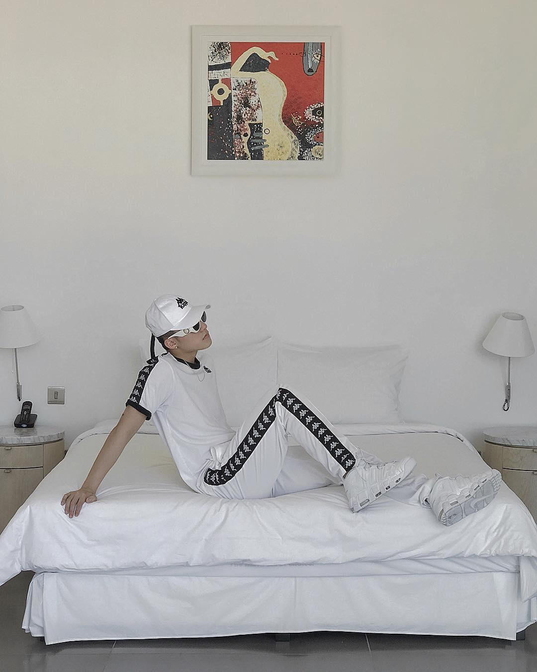 Tin sao Việt 2/10: Sơn Tùng M-TP gây chú ý với khoảnh khắc khoe ảnh giường chiếu-1