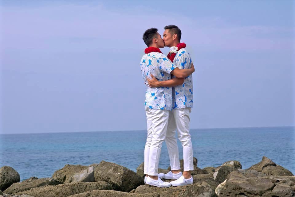 Lộ ảnh cưới siêu lãng mạn của Hồ Vĩnh Khoa và người tình đồng tính-7