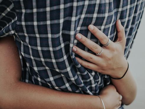 Chuyện tình yêu của cô gái bị bẹp mặt với bạn trai trung học lay động lòng người-3