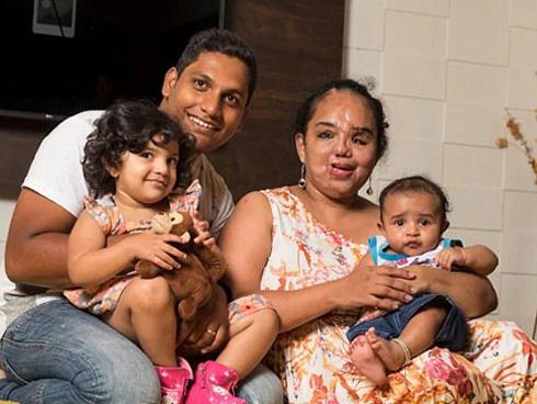 Chuyện tình yêu của cô gái bị bẹp mặt với bạn trai trung học lay động lòng người