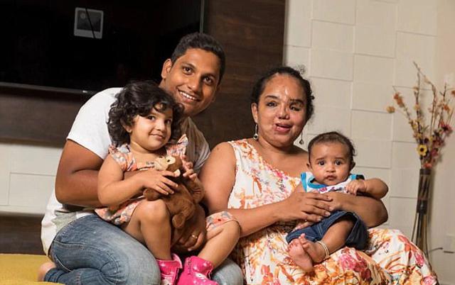 Chuyện tình yêu của cô gái bị bẹp mặt với bạn trai trung học lay động lòng người-1