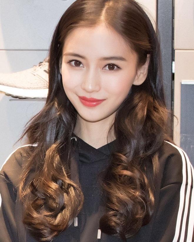 Chi 92 tỷ để làm lông mày, và đây là đôi lông mày người phụ nữ này nhận được-4