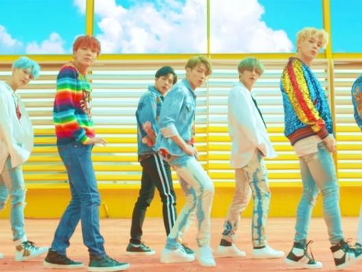 Tưởng ‘khó sống’, BTS lại bất ngờ trở thành nhóm nhạc Kpop ‘kỷ lục gia’ trên đất Mỹ