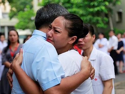 'Viện trưởng về hưu cả trăm người khóc', ấn tượng đặc biệt qua lời kể của đồng nghiệp, bệnh nhân