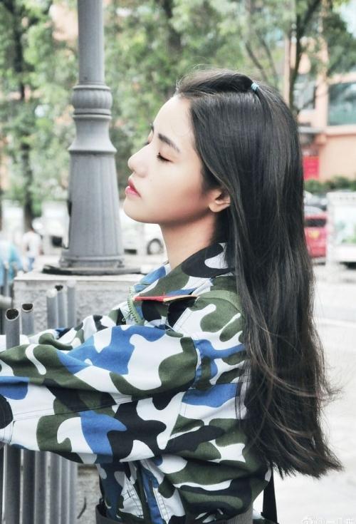 Loạt hot girl đổ bộ trong kỳ tập quân sự khiến người xem mê mệt-9