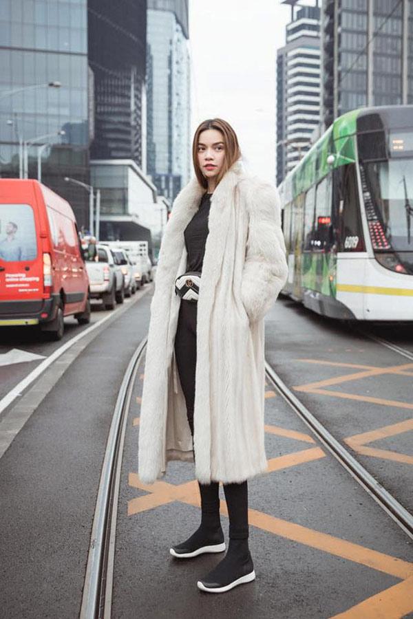 Chiếc túi này có gì mà Hồ Ngọc Hà, Minh Hằng và Kỳ Duyên mê dữ vậy?-5