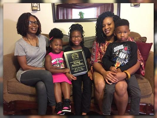 Thức dậy trong xe cấp cứu sau khi bất tỉnh trong phòng tắm, mẹ biết thiên thần đã cứu mình-3