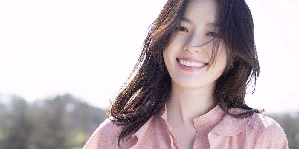 Sao Hàn 4/10: Nữ diễn viên Yoon Seo phải cắt một bên phổi do mắc bệnh hiếm gặp-7