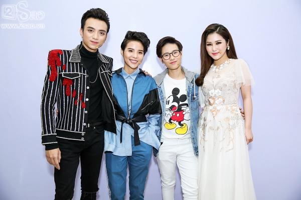 Vũ Cát Tường bất ngờ được tặng bánh sinh nhật trên sân khấu The Voice Kids-1