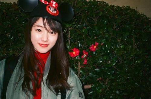 Nữ công nhân 9X được chiêu mộ làm diễn viên vì quá xinh đẹp-5