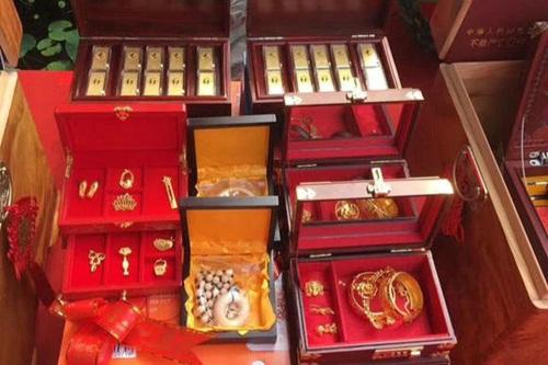 TQ: Sốc với của hồi môn trị giá 18 tỷ cho con gái về nhà chồng-4