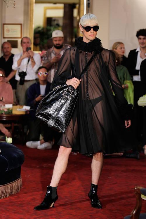 Phải chăng đã đến thời đàn ông diện được váy đầm, mang giày cao gót của đàn bà?-7