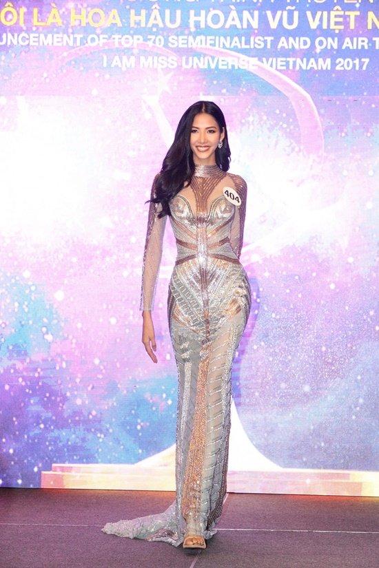 Dàn cựu huấn luyện viên The Face chễm chệ top đầu danh sách sao mặc đẹp nhất tuần này-3