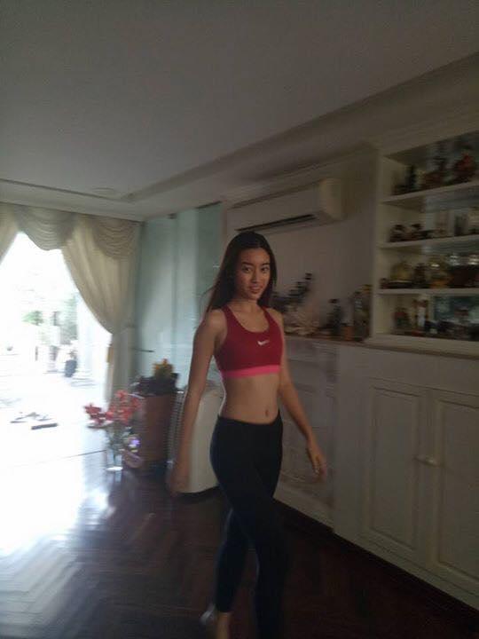 Trước khi gia nhập sàn đấu nhan sắc quốc tế, người đẹp Việt đồng loạt đọ trình catwalk-5