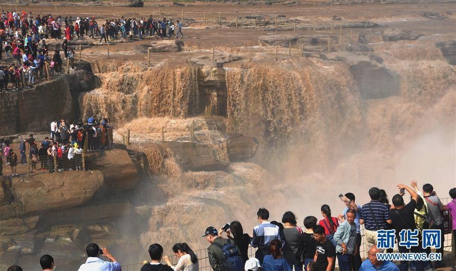 Rừng người ở các điểm du lịch Trung Quốc trong kỳ nghỉ 8 ngày-7