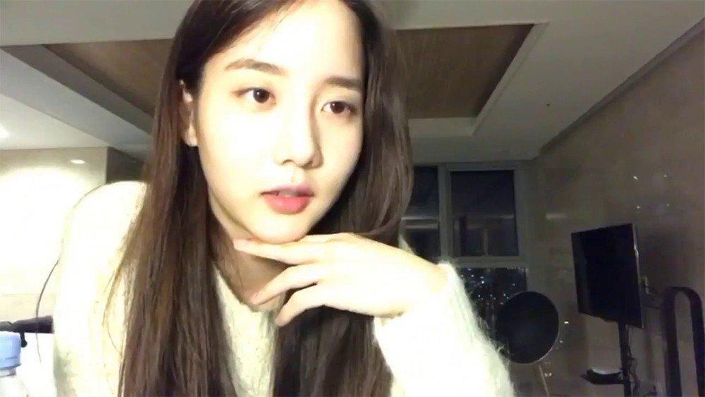 Sao Hàn  5/10: Kim Tae Hee mang bầu tháng cuối, Bi Rain vẫn bận rộn với công việc mới-6