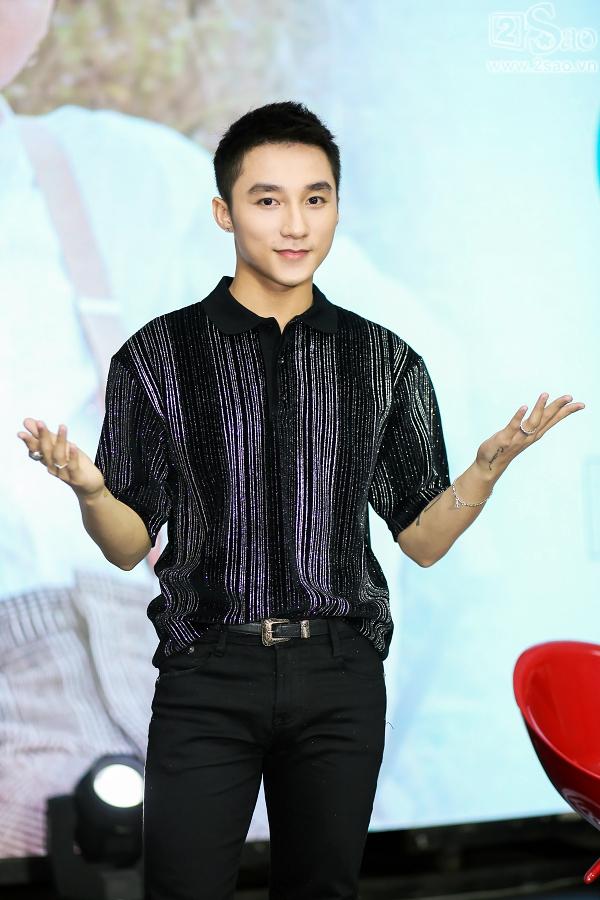 Sơn Tùng giải thích vì sao không đưa chuyện tình cảm vào trong tự truyện-2