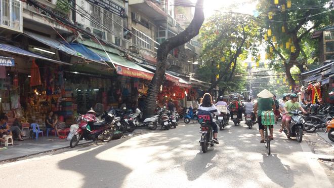 Vụ cô gái bị lột áo trên phố Hàng Mã: Tôi ân hận vì để xảy ra xô xát-3