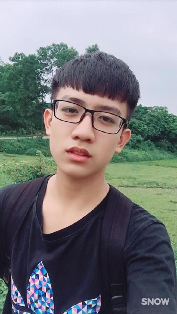 Khoe nụ cười tỏa nắng, mỹ nam chuyên Sử được chị em truy tìm ráo riết-5