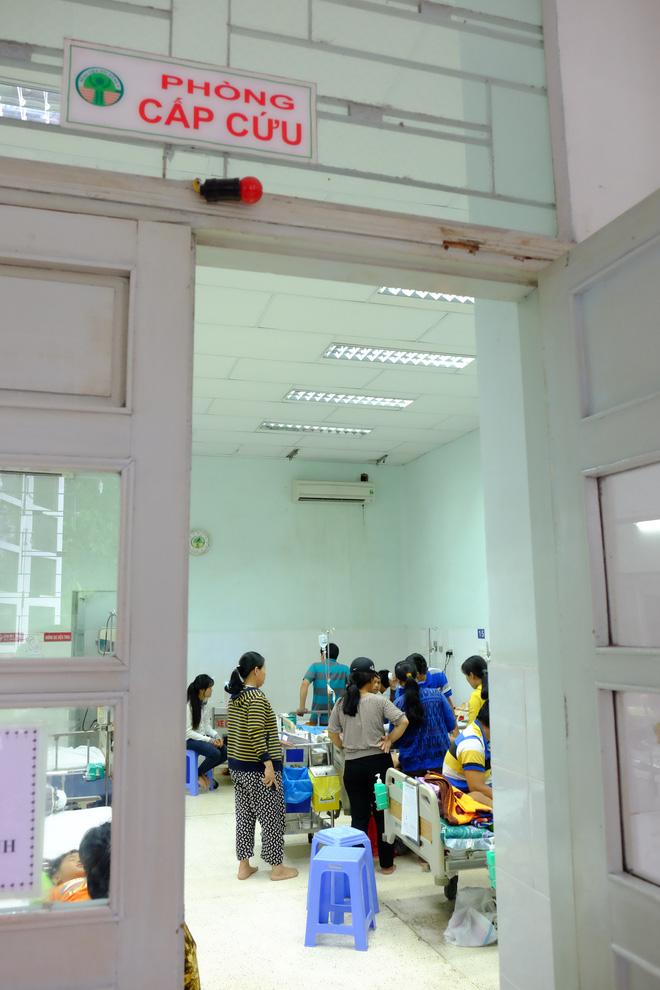 Tai nạn ở Tây Ninh: Vợ gãy chân, con gái bị xuất huyết não cha tất tưởi từ quê vào Sài Gòn chăm con-6