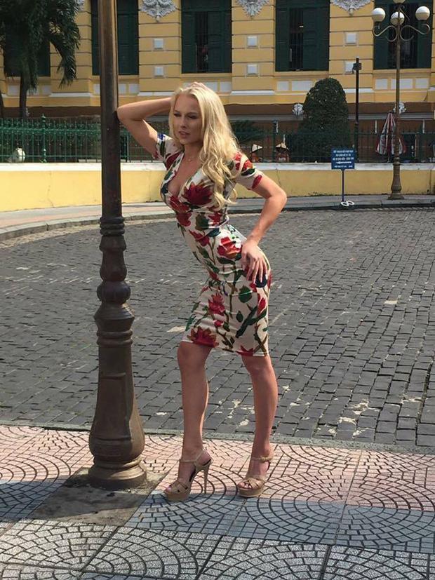 Chỉ đóng vai phụ, người đàn ông này pose dáng khiến cả Huyền My lẫn dàn thí sinh Miss Grand International phải ngả nón-11