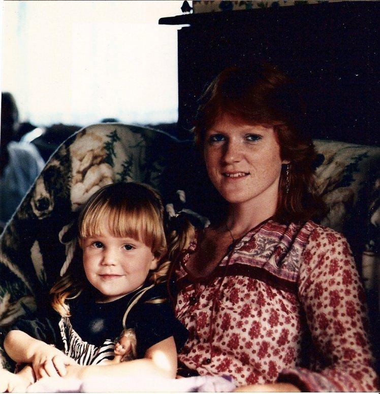 Ám ảnh kinh hoàng của bé gái 12 tuổi nghe tiếng mẹ hét thất thanh khi bị cưỡng hiếp rồi giết-1