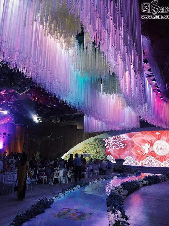 Không gian tiệc cưới hoành tráng của hoa hậu Đặng Thu Thảo-2
