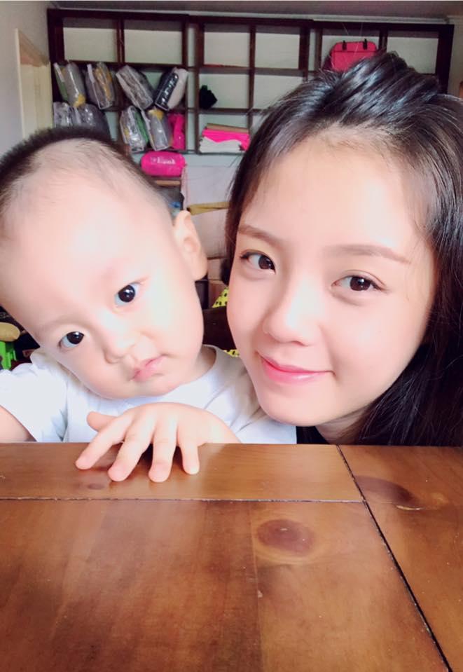 Bất chấp nghi vấn đổ vỡ hôn nhân, Lâm Á Hân thông báo lâm bồn lần 2-3