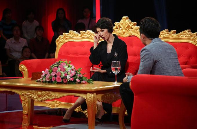 Ai là nam ca sĩ nổi tiếng showbiz Việt từng yêu Xuân Lan suốt 7 năm nhưng chỉ nắm tay 2 lần?-1