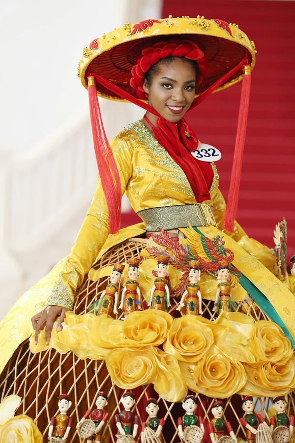 BẤT NGỜ: Mâu Thủy catwalk đỉnh cao vẫn bị Võ Hoàng Yến bày tỏ thất vọng-8