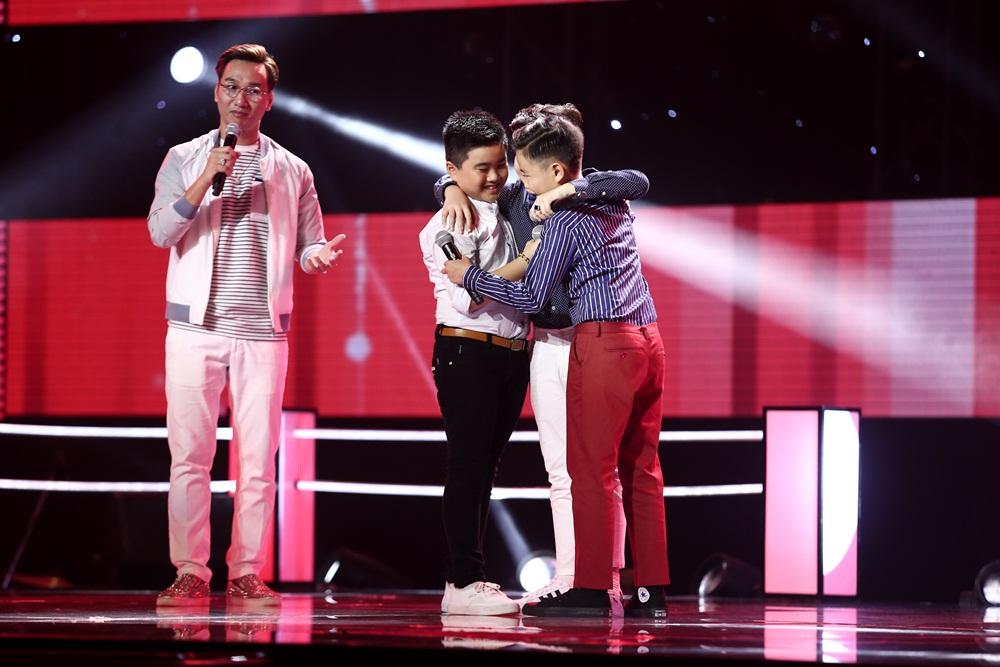 Bộ ba hotboy team Soobin Hoàng Sơn cực xinh trai hóa cò trắng khiến khán giả nổi da gà-2