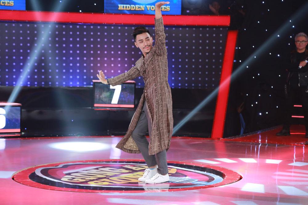 Chàng trai lai 3 dòng máu có giọng hát siêu giống Hồ Ngọc Hà khiến Trấn Thành đơ như tượng-3