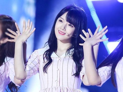 Đau ruột thừa dữ dội, Yerin (G-Friend) vẫn cố hết sức biểu diễn