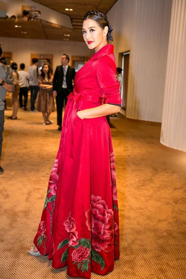 Những lần xuất hiện kiểu giờ dây thun khiến sao Việt bị chỉ trích ầm ĩ-5