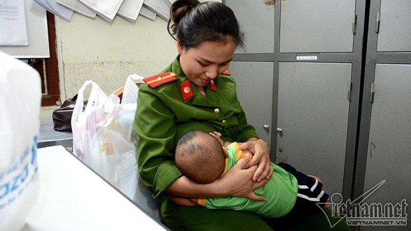 Xét nghiệm ADN bé trai được nữ thiếu úy công an cho bú-2