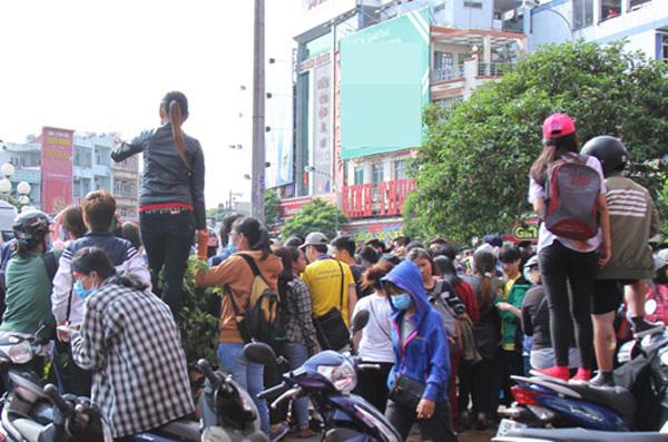 Hơn 100 vệ sĩ sẽ túc trực bảo vệ T-ara sau pha chen lấn, giật tóc năm 2015 tại Việt Nam-6