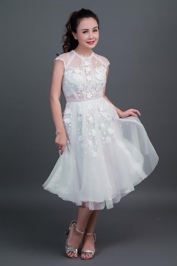 Diễn viên 4 đời chồng lấy lại dáng sau 1 tháng sinh con-3