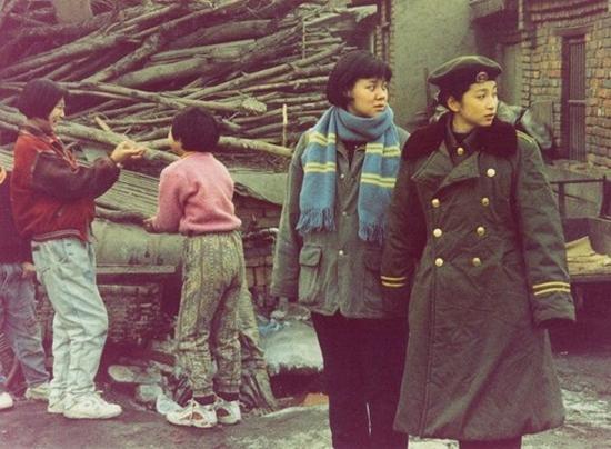 Sau một loạt các vai nhỏ, đến năm 1999, những nỗ lực của Lý Băng Băng đã được ghi nhận khi vai diễn trong phim điện ảnh "Tết đến về nhà" mang lại cho cô giải nữ diễn viên chính xuất sắc nhất tại LHP Quốc tế Singapor