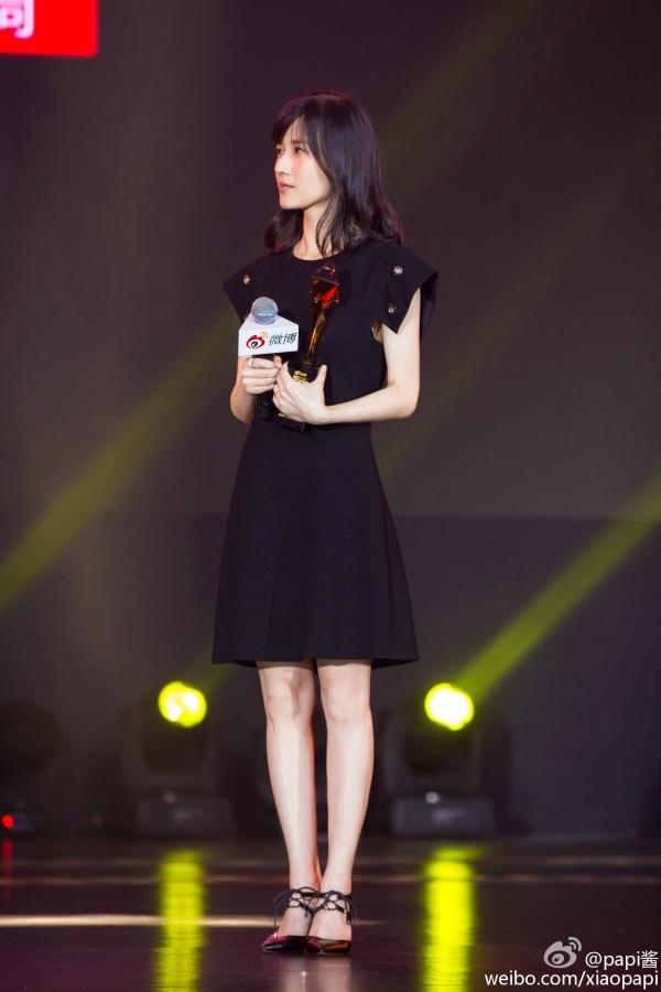 Chân dung cô nàng triệu fan nhờ lầy lội và bắn chữ siêu đỉnh không kém Trang Hýs-6