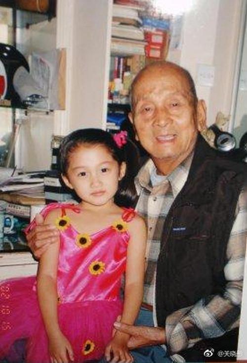 Bạn gái Luhan đang được tìm kiếm nhiều nhất Trung Quốc-2