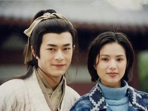 Ảnh hậu trường hài hước của mỹ nhân phim cổ trang Hoa Ngữ-14