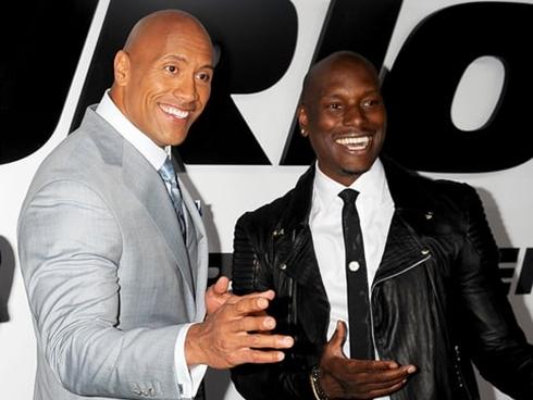Thực hư 'Fast & Furious 9' hoãn chiếu một năm vì mâu thuẫn của The Rock và bạn diễn