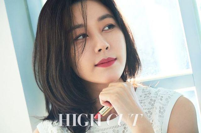 Sao Hàn 10/10: Kim Ha Neul, Park Ji Sung đồng loạt đón nhận tin vui-1