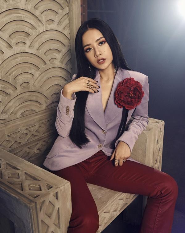 Hương Tràm ngầm ám chỉ Chi Pu: Cứ cố siêu giàu thì một là biến chất, hai là thành trò cười-1