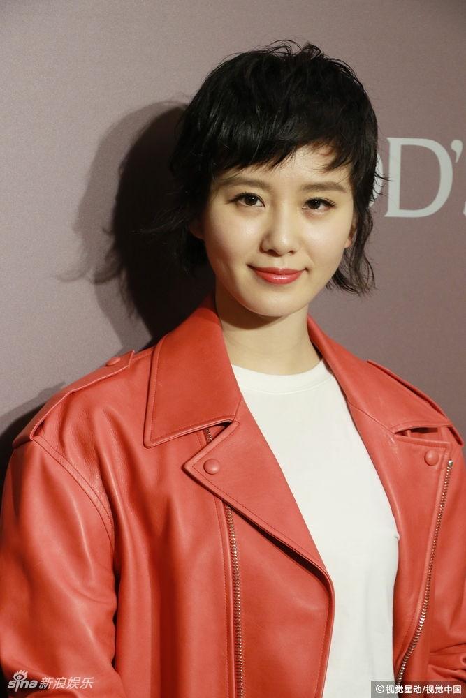 Tóc ngắn lởm chởm, Lưu Thi Thi vẫn cực kỳ xinh đẹp quyến rũ mọi ánh nhìn-5