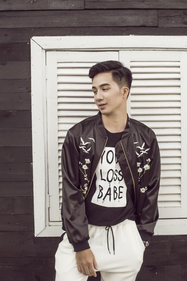 Mặc đồ đôi đẹp như Sĩ Thanh và bạn trai phi công trẻ hotboy-3