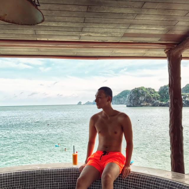 Bản sao Ngô Ngạn Tổ Hoàng Anh Tú: Nghệ sĩ làm đẹp không còn là nhu cầu mà đã trở thành gánh nặng-5